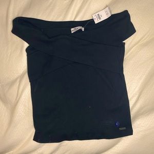 Off the shoulder Hollister shirt